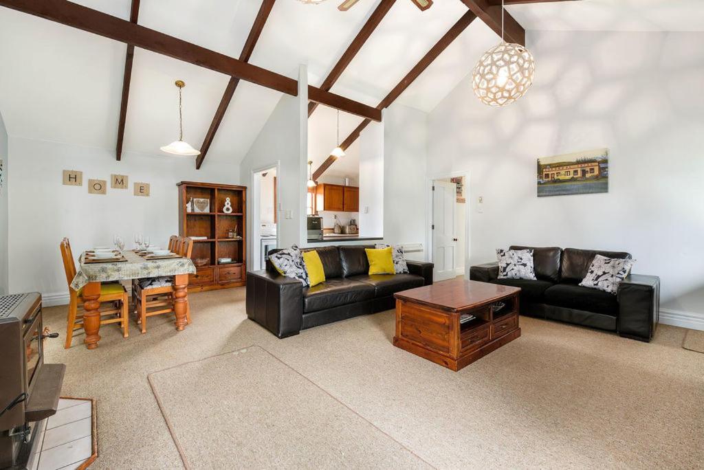 Central Peach - Queenstown Holiday Home エクステリア 写真