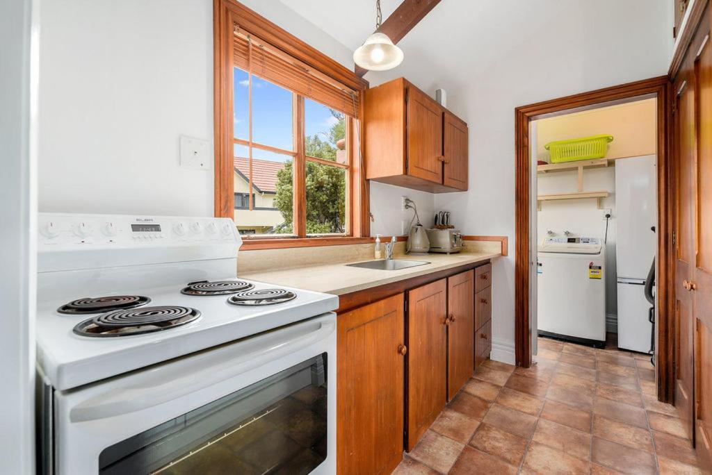Central Peach - Queenstown Holiday Home エクステリア 写真